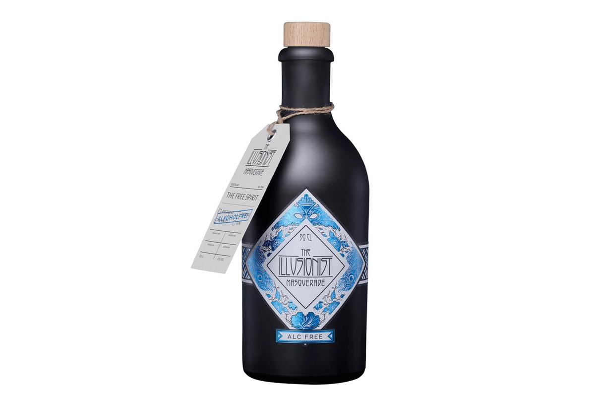 Schwarze Flasche mit Korken der alkoholfreien Gin-Alternative Illusionist Masquerade.