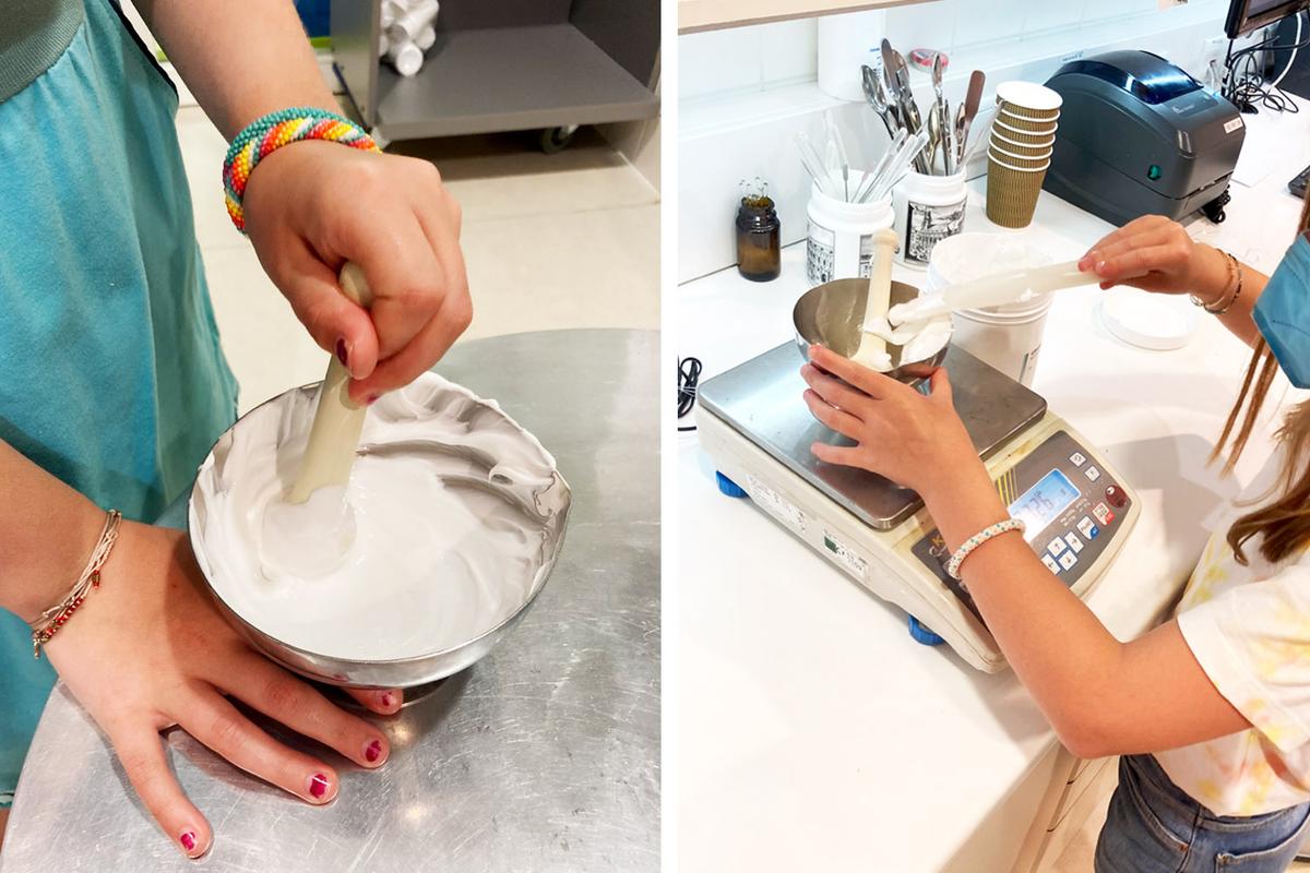 Workshop der Aktion "Mariahilf spielt" im Labor der Marien Apotheke in Wien Mariahilf