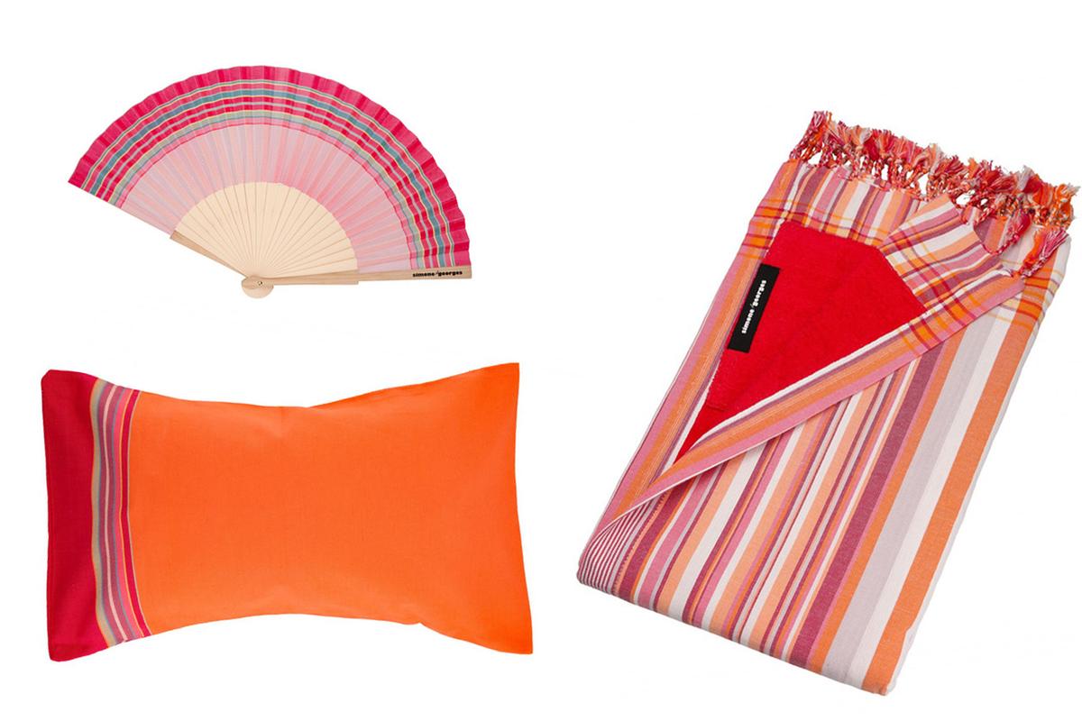 Farbenfrohe Strandtücher, Fächer und Strandpölster von Simone&Georges