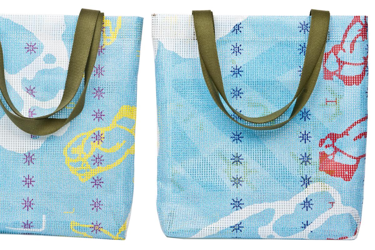 Taschen aus dem Baunetz der Marien Apotheke