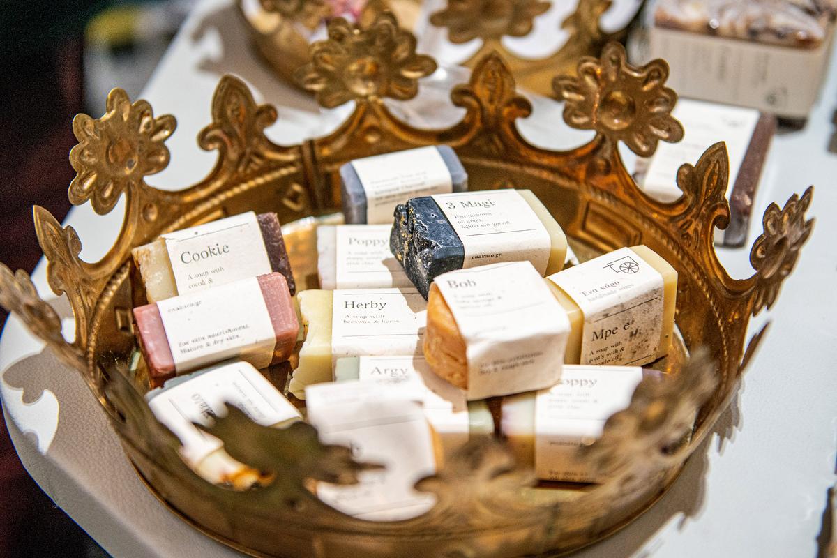 Seifen von Ena Karo in der Marien Apotheke