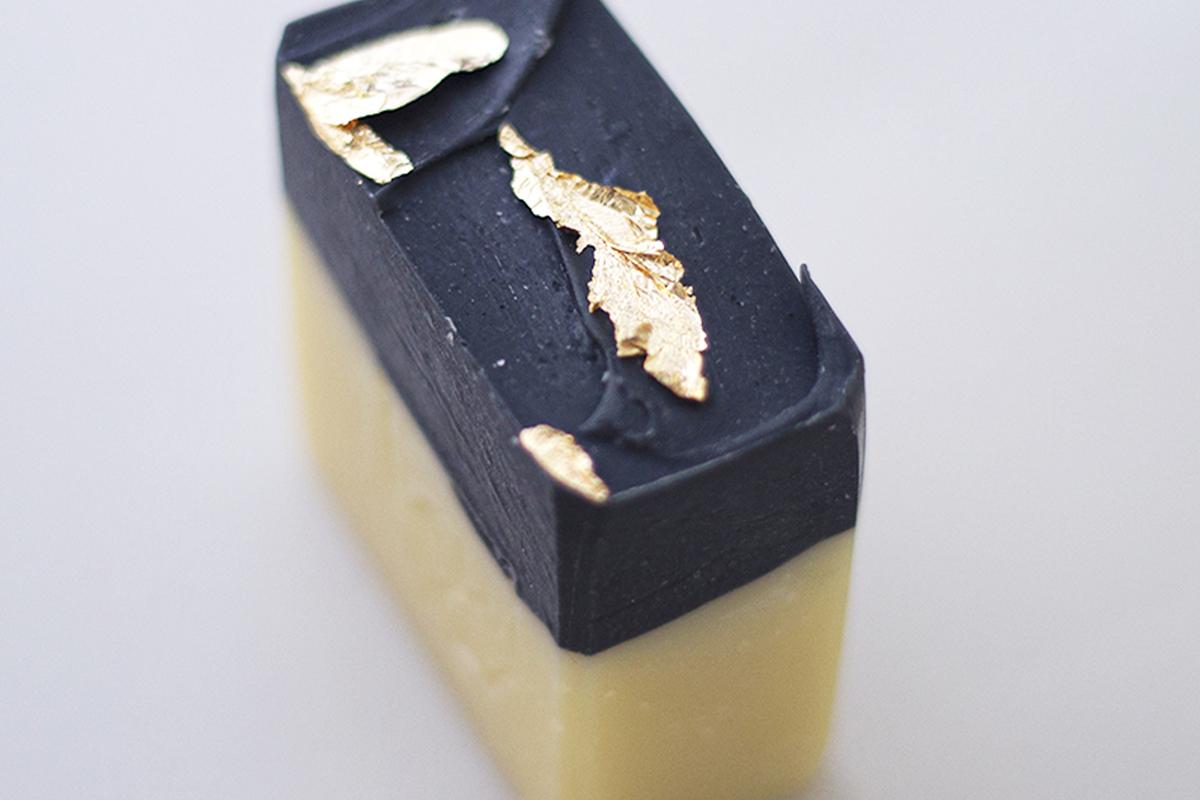 3 Magi Seife von Ena Karo mit sichtbarem Blattgold