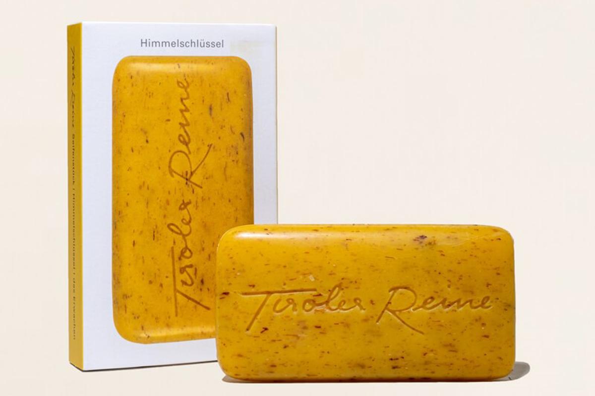 Tiroler Reine Seife Himmelschlüssel lose und mit Verpackung dahinter
