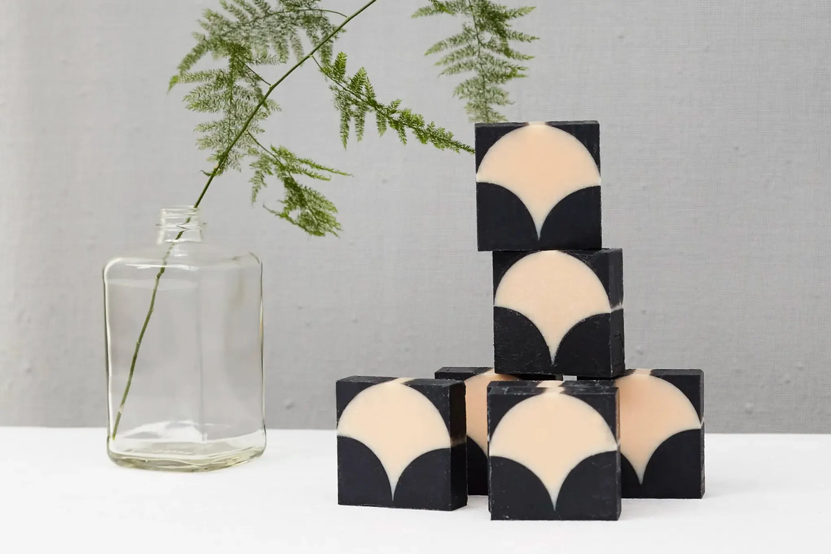 Ciment Seifen Schwarz-Weiß